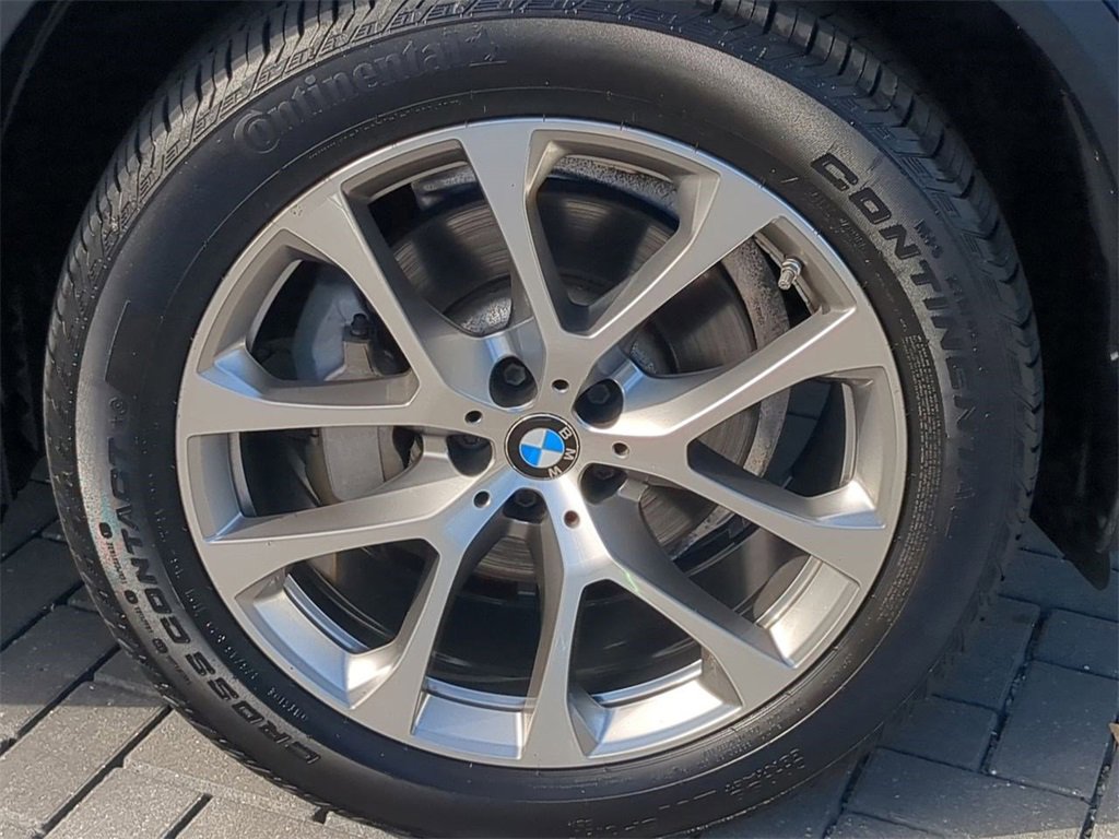 Used 2020 BMW X5 xDrive40i w/ Premium Package image 12