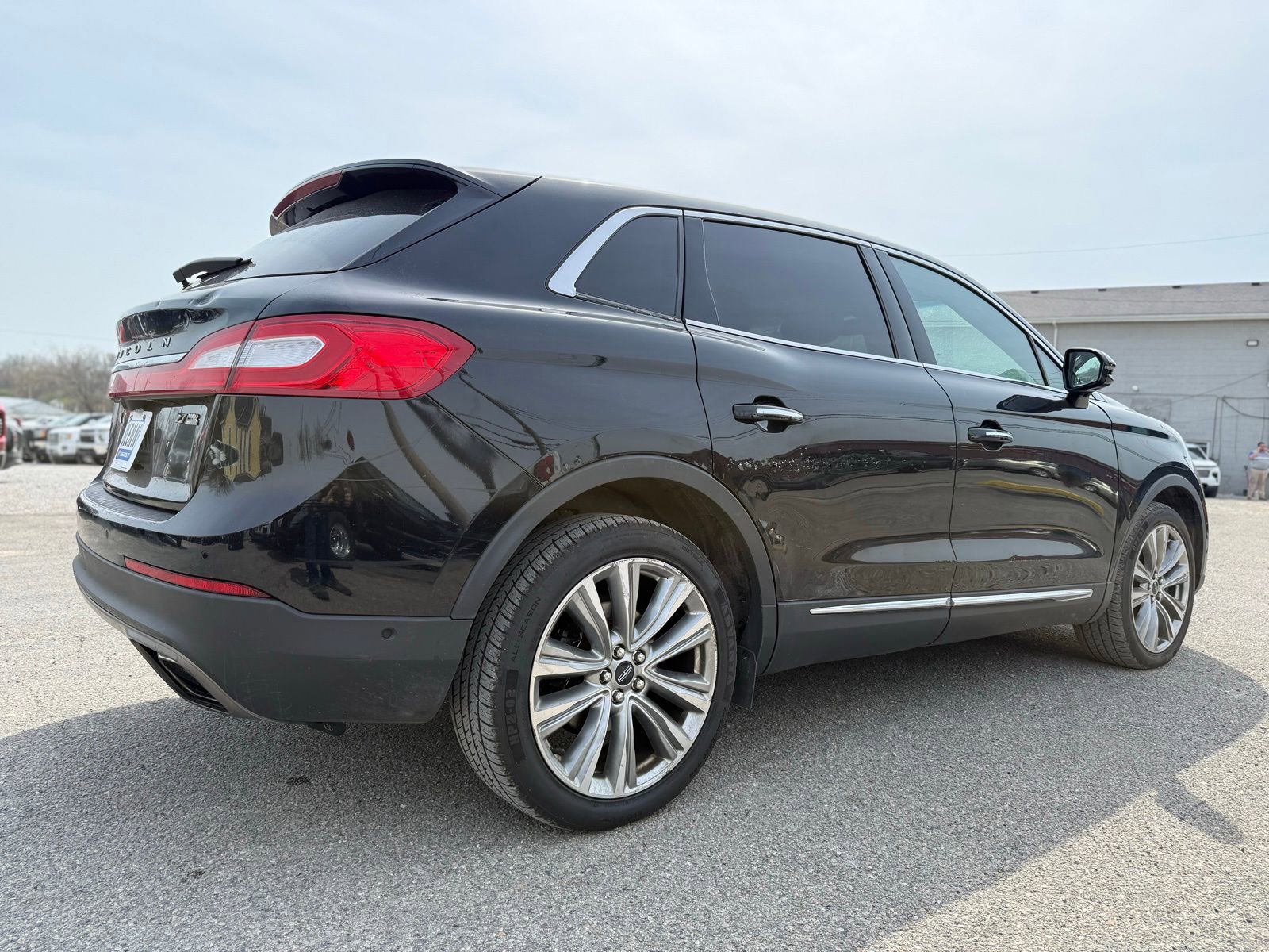 Used 2016 Lincoln MKX Reserve w/ Luxury Package image 8