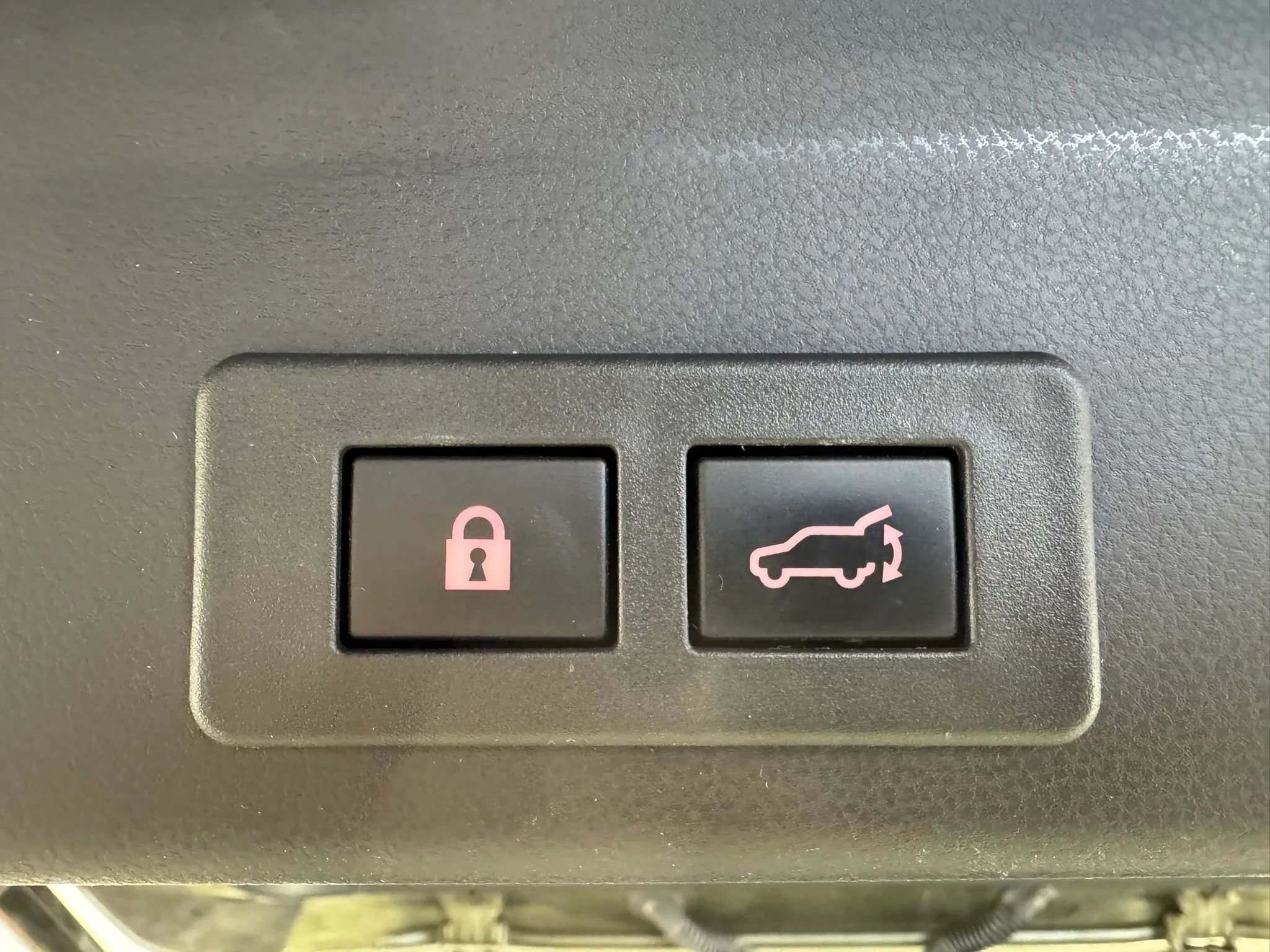 Used 2024 Subaru Ascent Premium w/ Convenience Package image 28