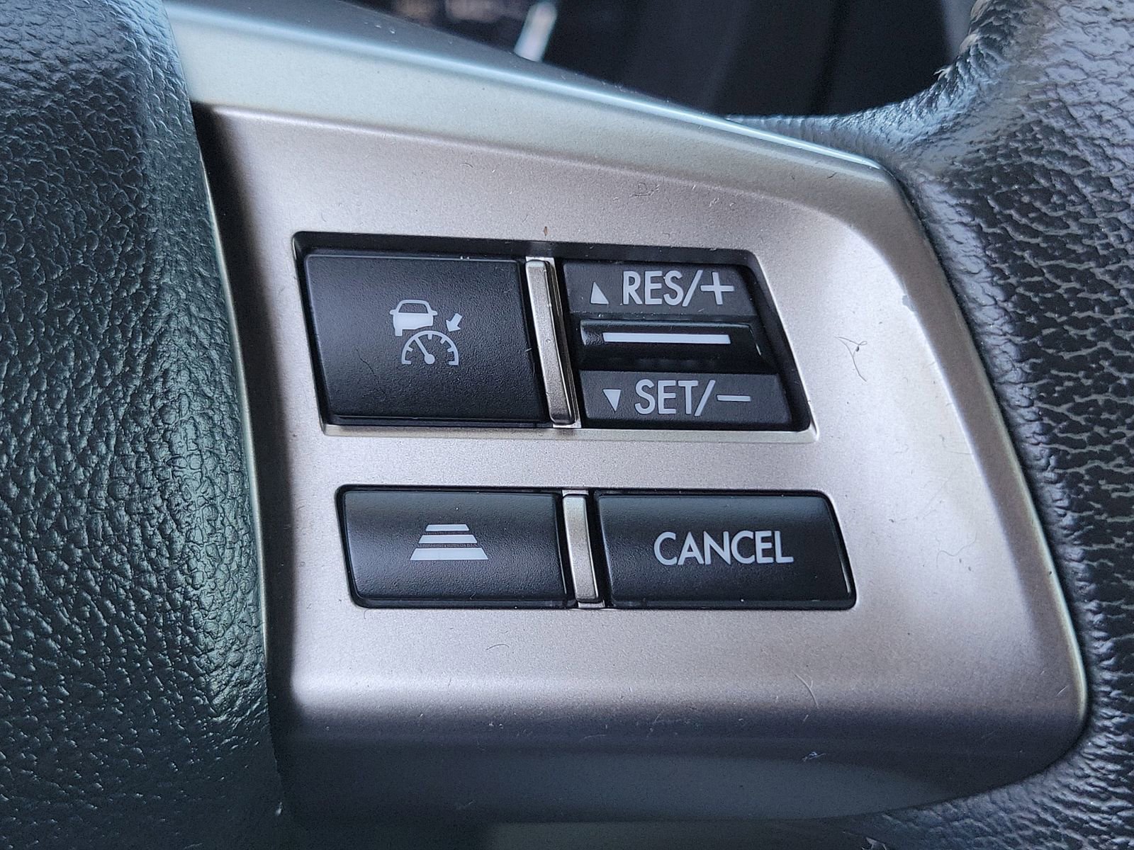 Used 2015 Subaru Forester 2.5i Touring w/ Eyesight & Navigation System AWD/4WD image 9