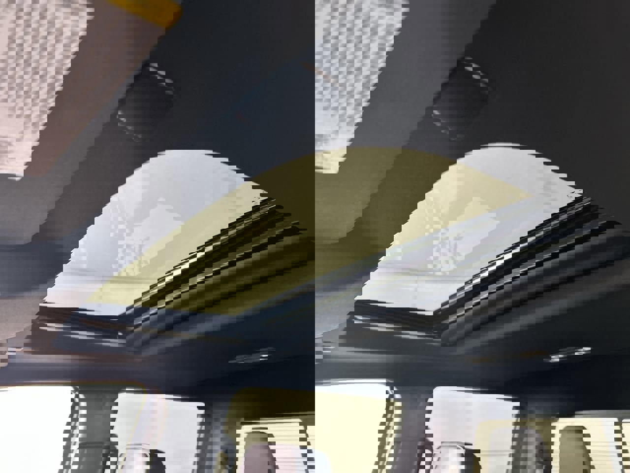 Used 2025 GMC Sierra 1500 AT4 w/ AT4 Premium Package image 10