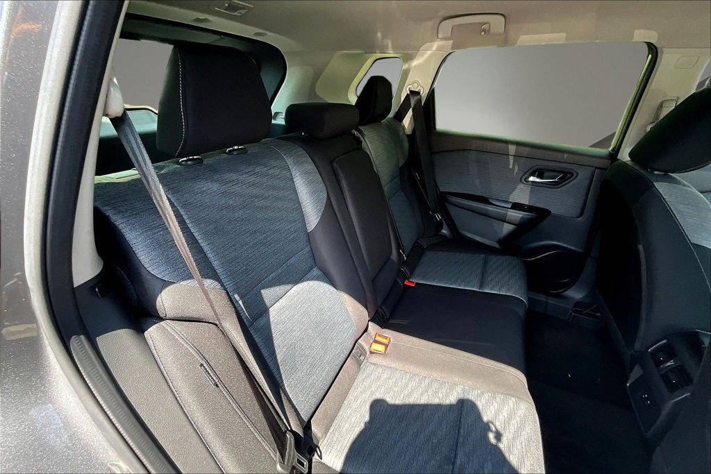 Certified 2023 Nissan Rogue SV AWD/4WD image 25