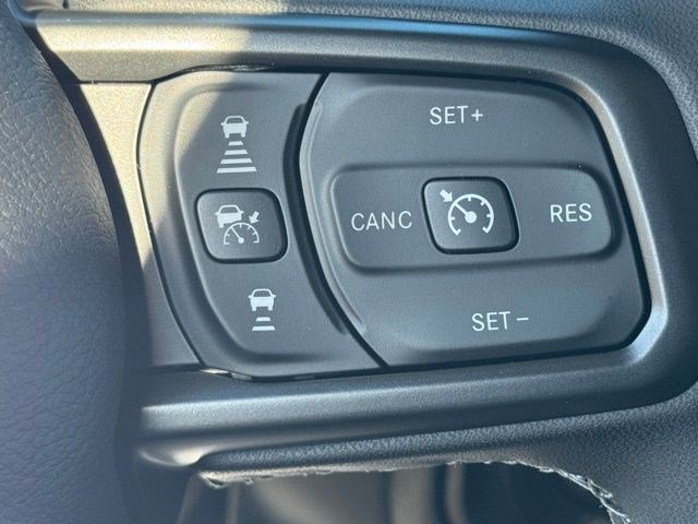 New 2026 Jeep Gladiator Sport AWD/4WD image 17