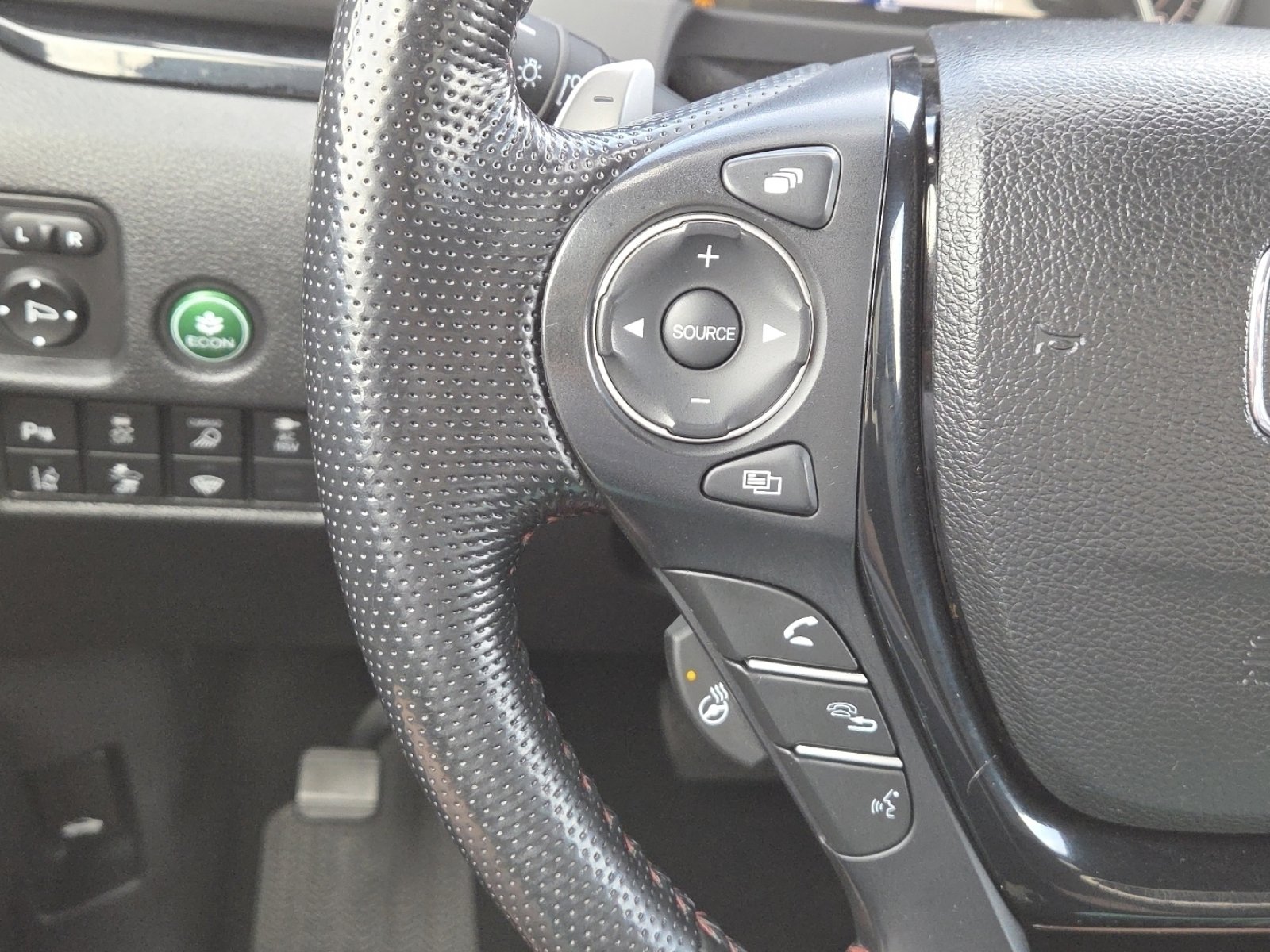 Used 2023 Honda Ridgeline Black Edition image 34