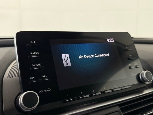 Used 2018 Honda Accord LX image 14