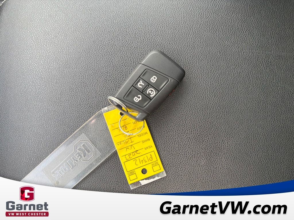 Certified 2023 Volkswagen Atlas Cross Sport SE w/ Panoramic Sunroof Package image 29