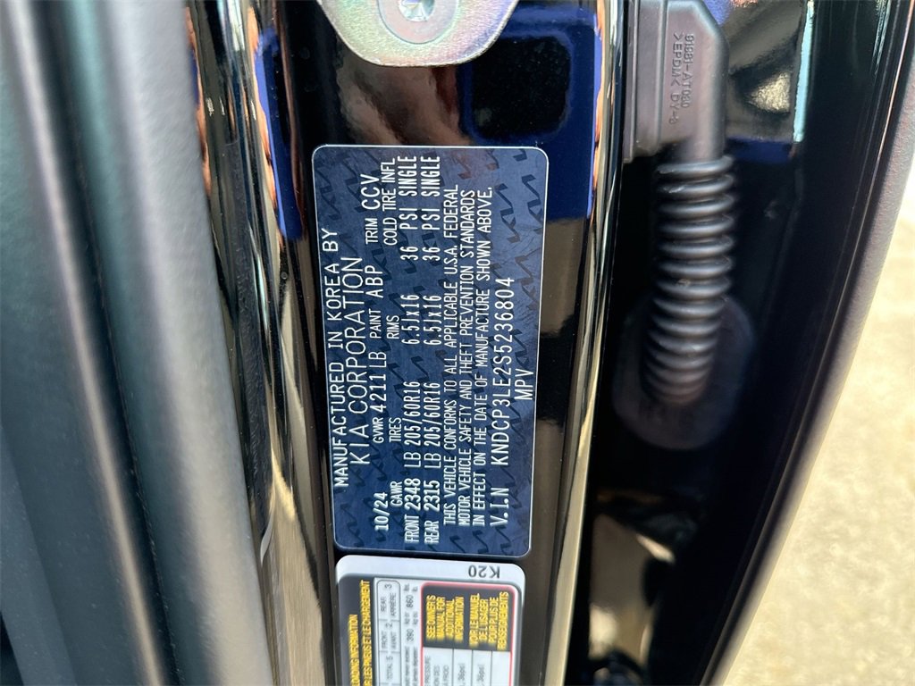 Used 2025 Kia Niro LX image 25