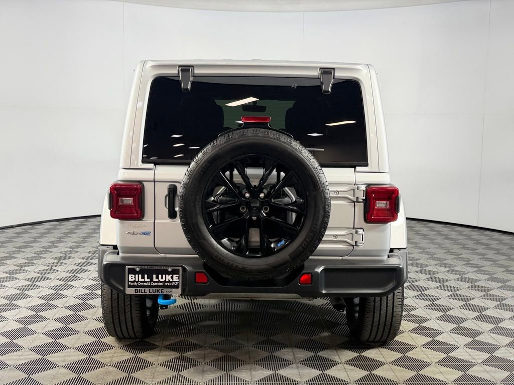 Used 2023 Jeep Wrangler Unlimited Sahara image 7