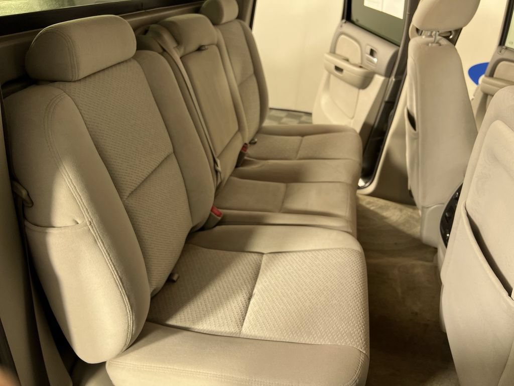 Used 2007 Chevrolet Avalanche LT AWD/4WD image 22