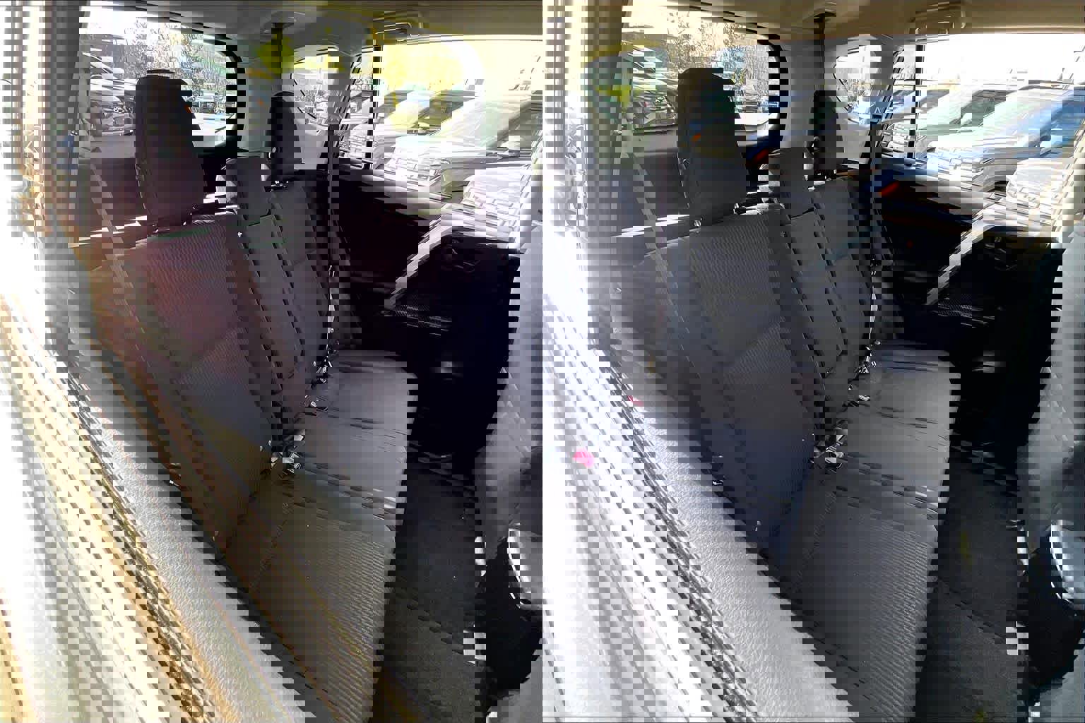 Used 2014 Toyota RAV4 LE image 18