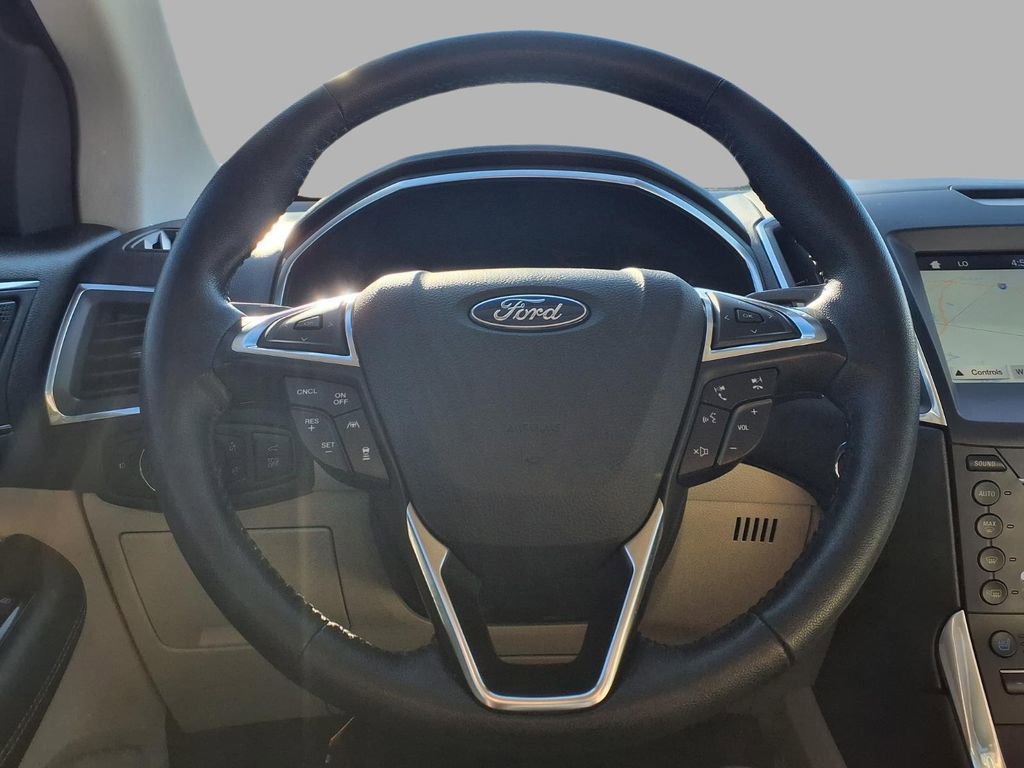 Used 2019 Ford Edge Titanium w/ Equipment Group 301A image 14
