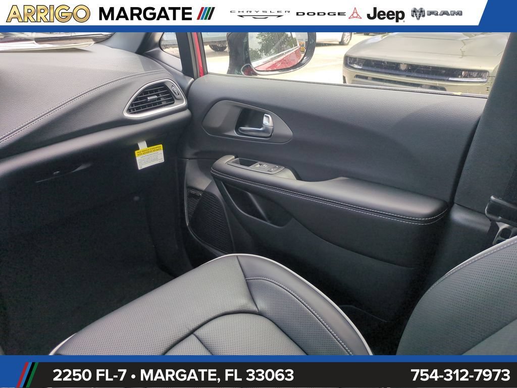 New 2027 Chrysler Pacifica Limited w/ Family Tech Group FWD image 18