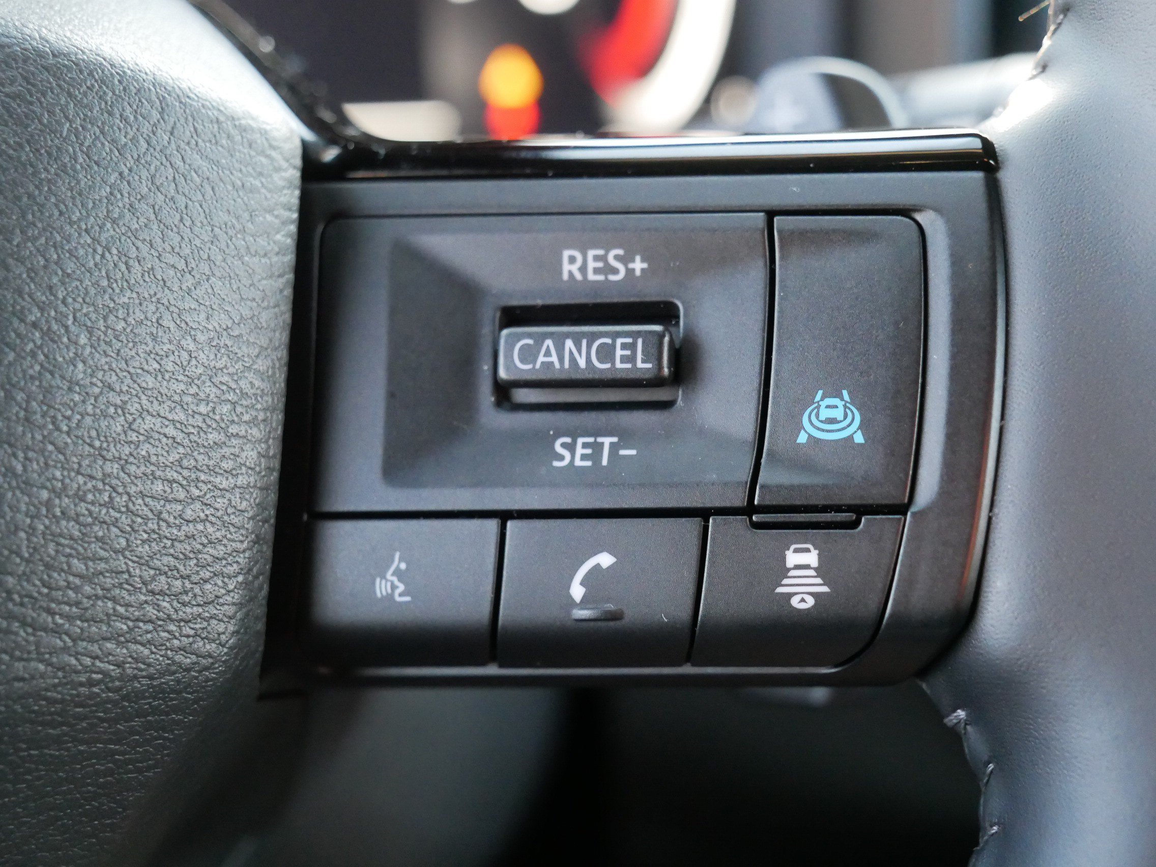 Certified 2025 Nissan Rogue Platinum w/ Platinum Premium Package AWD/4WD image 29