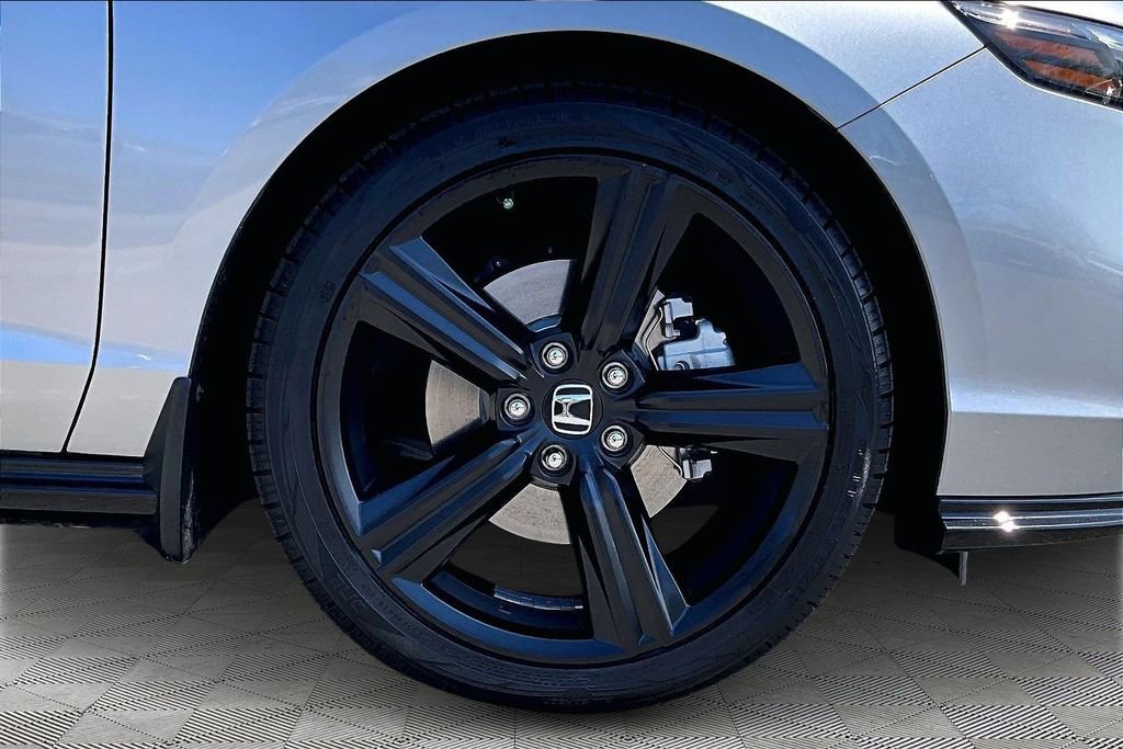 Used 2025 Honda Accord Sport image 24