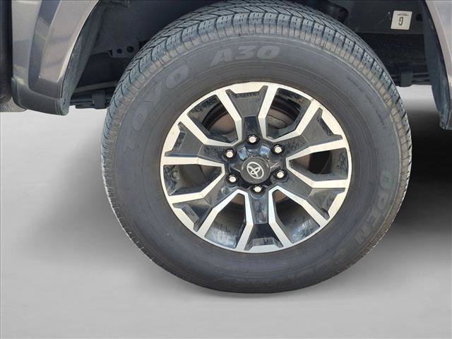 Used 2021 Toyota Tacoma TRD Sport AWD/4WD image 16