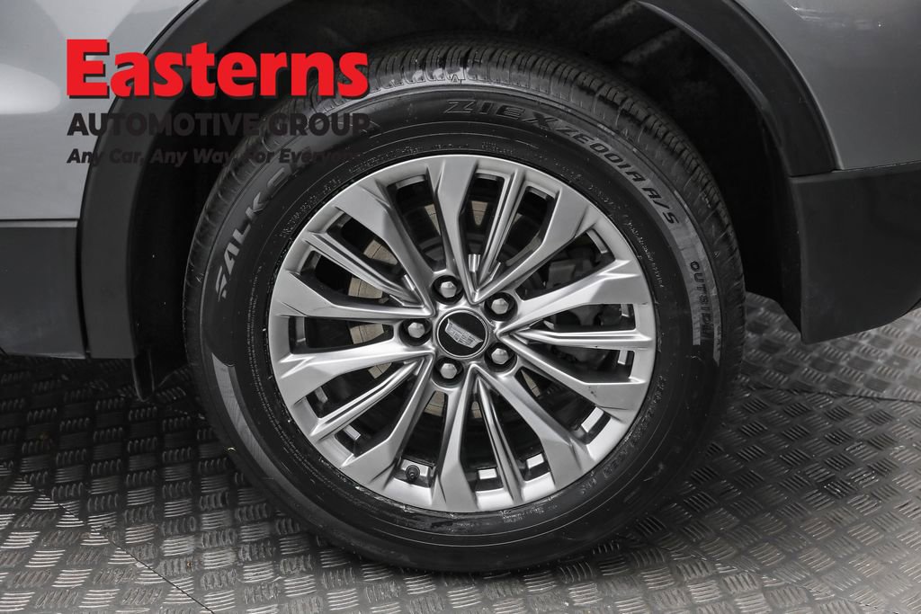 Used 2024 Cadillac XT4 Premium Luxury image 8