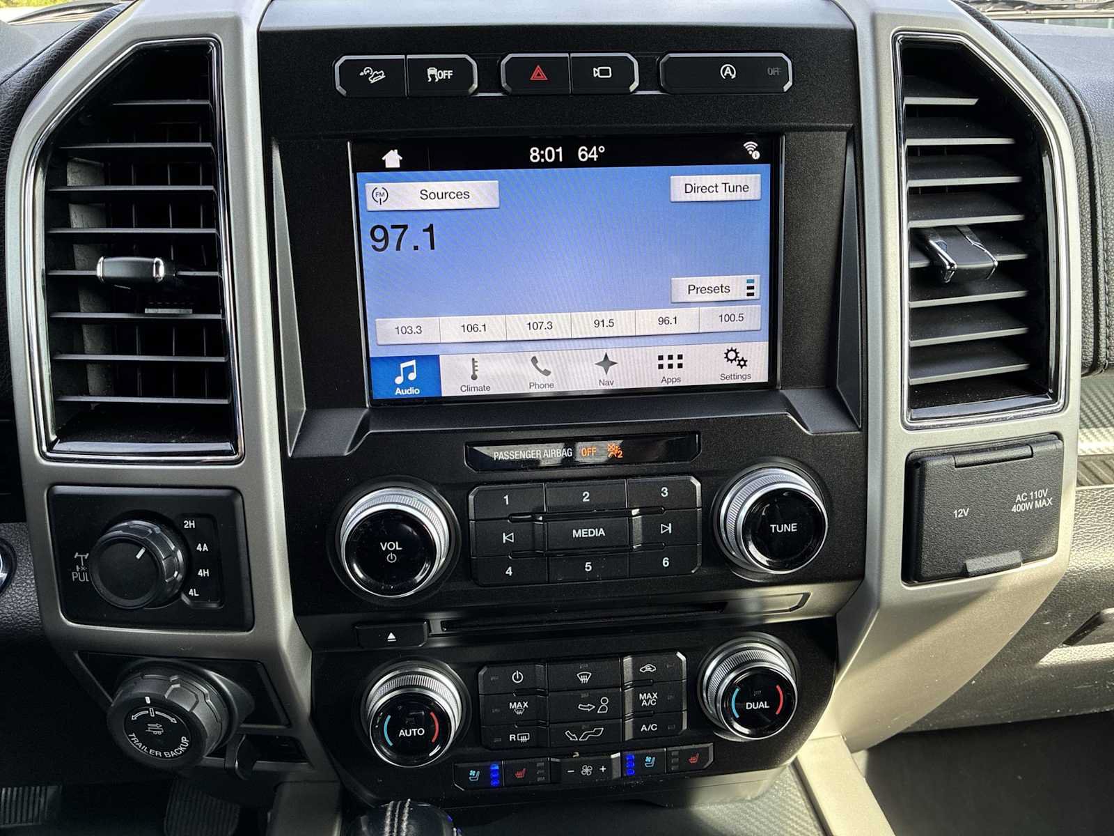 Used 2018 Ford F150 Lariat w/ Equipment Group 502A Luxury AWD/4WD image 12