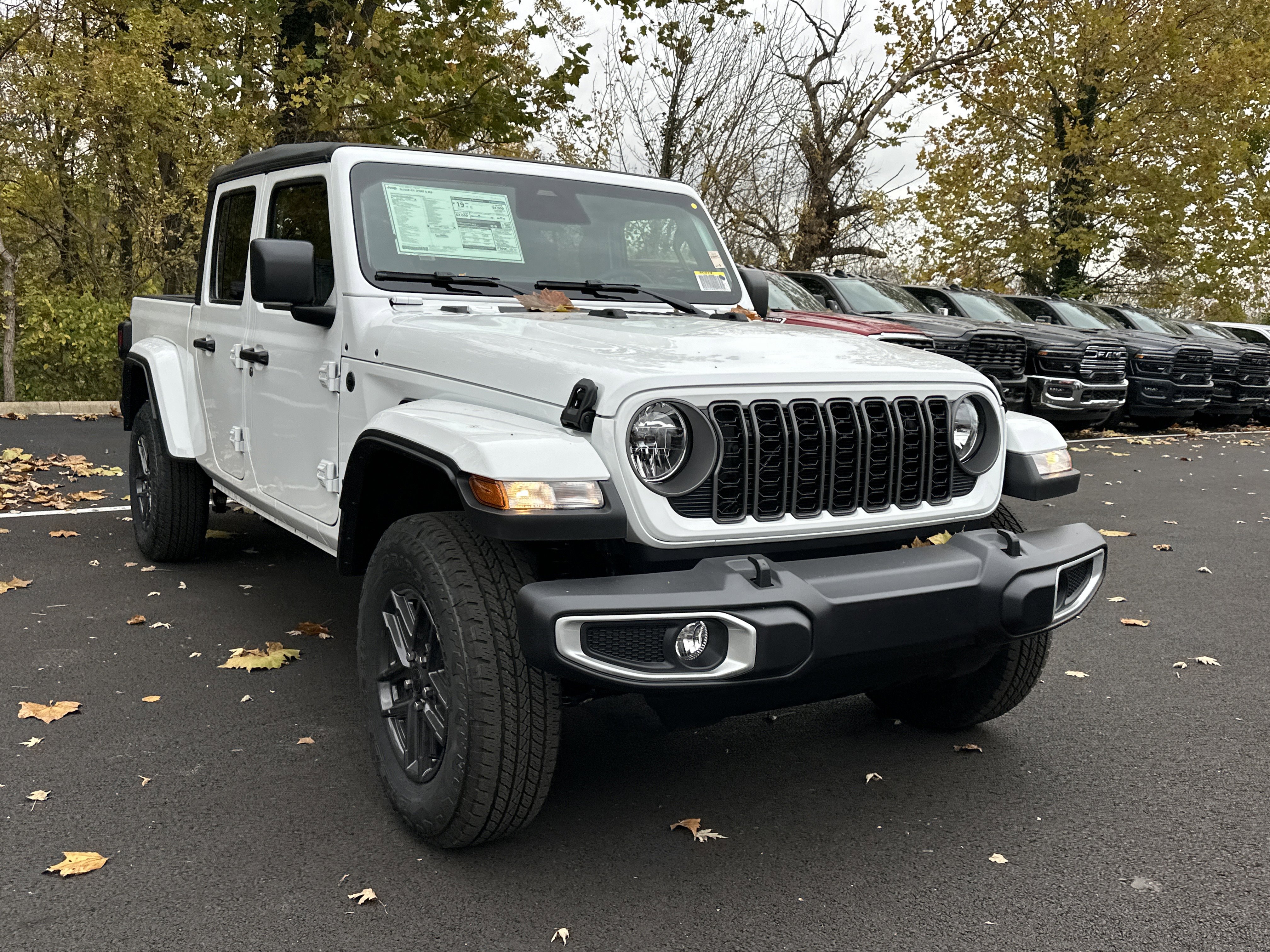 New 2026 Jeep Gladiator Sport image 18
