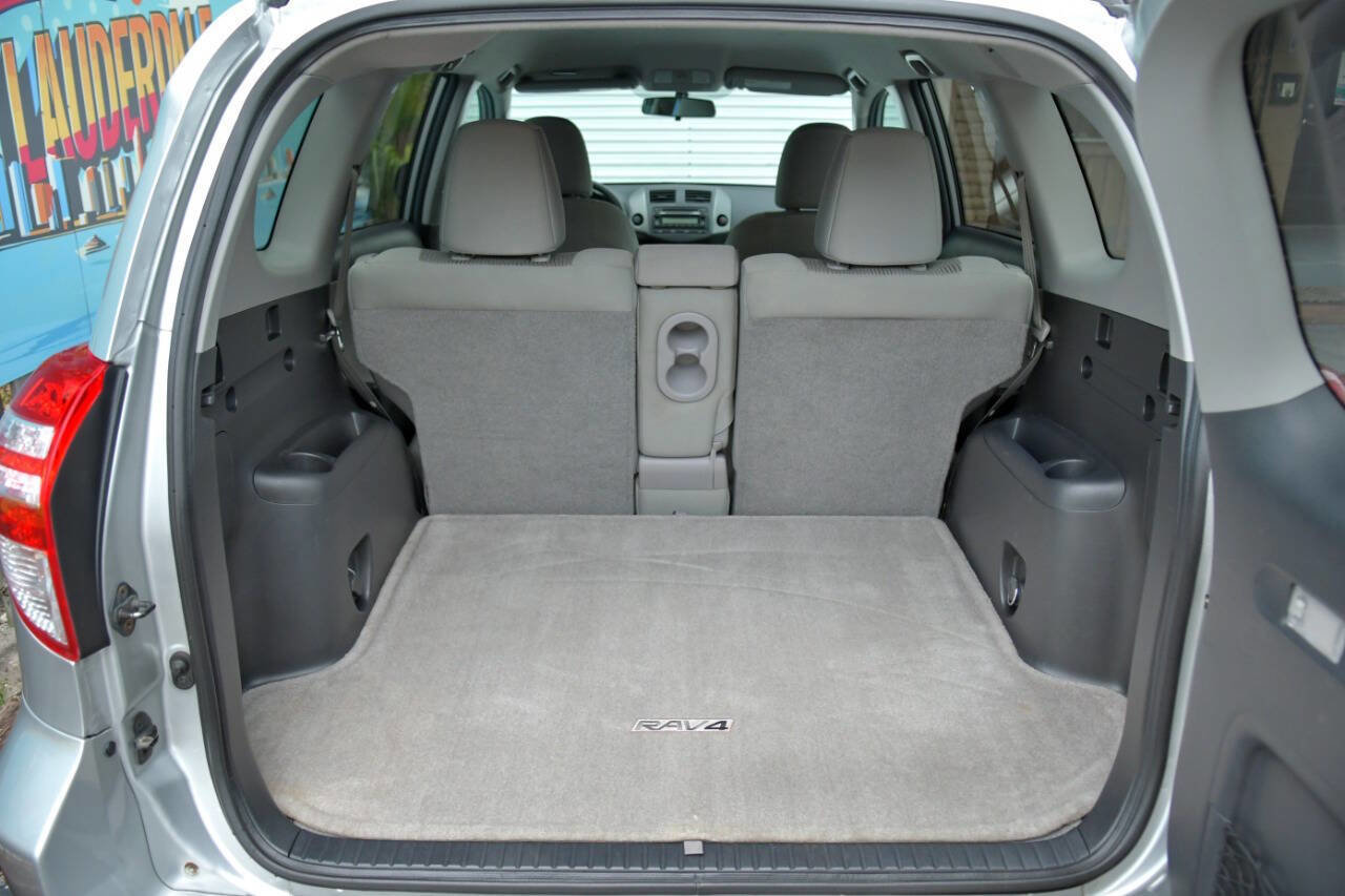 Used 2012 Toyota RAV4 FWD image 29