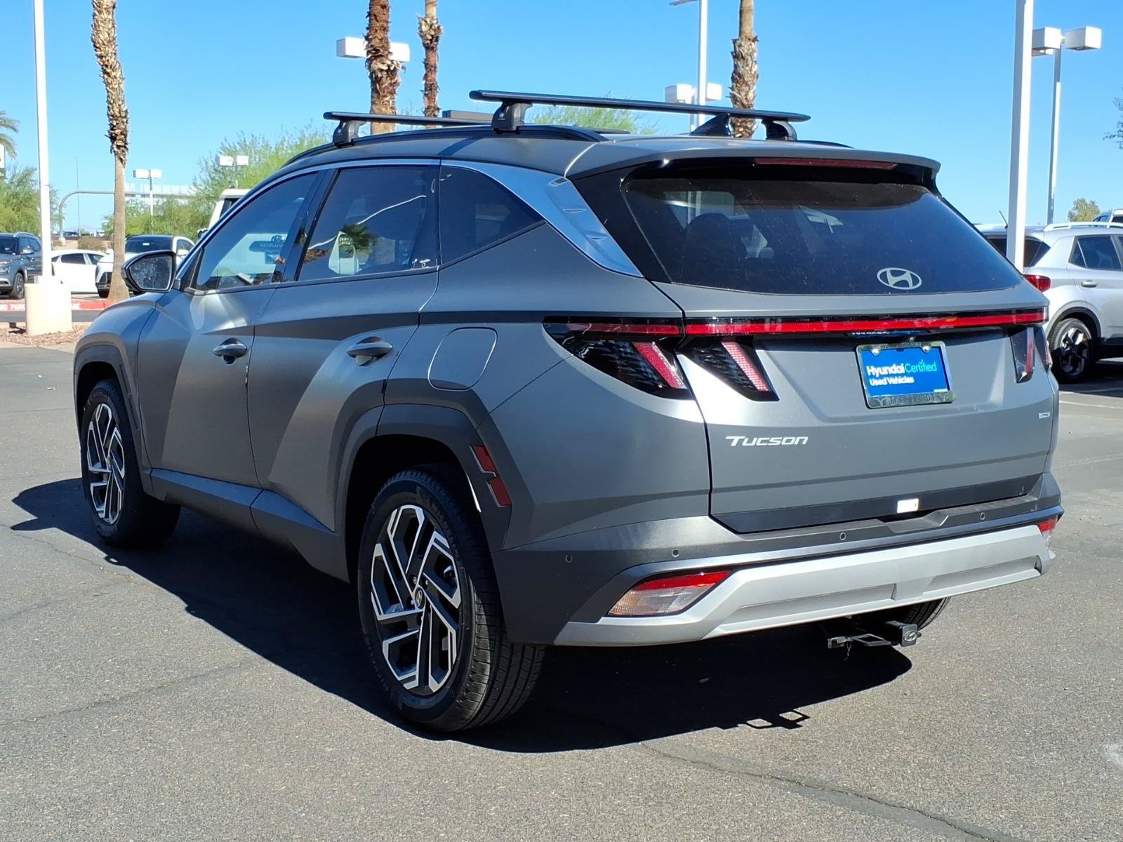 Used 2025 Hyundai Tucson Limited AWD/4WD image 3