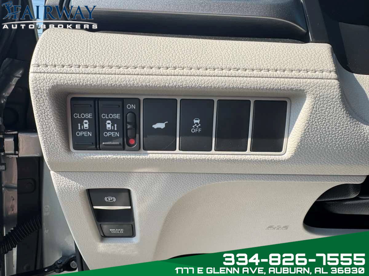 Used 2025 Honda Odyssey EX-L image 17