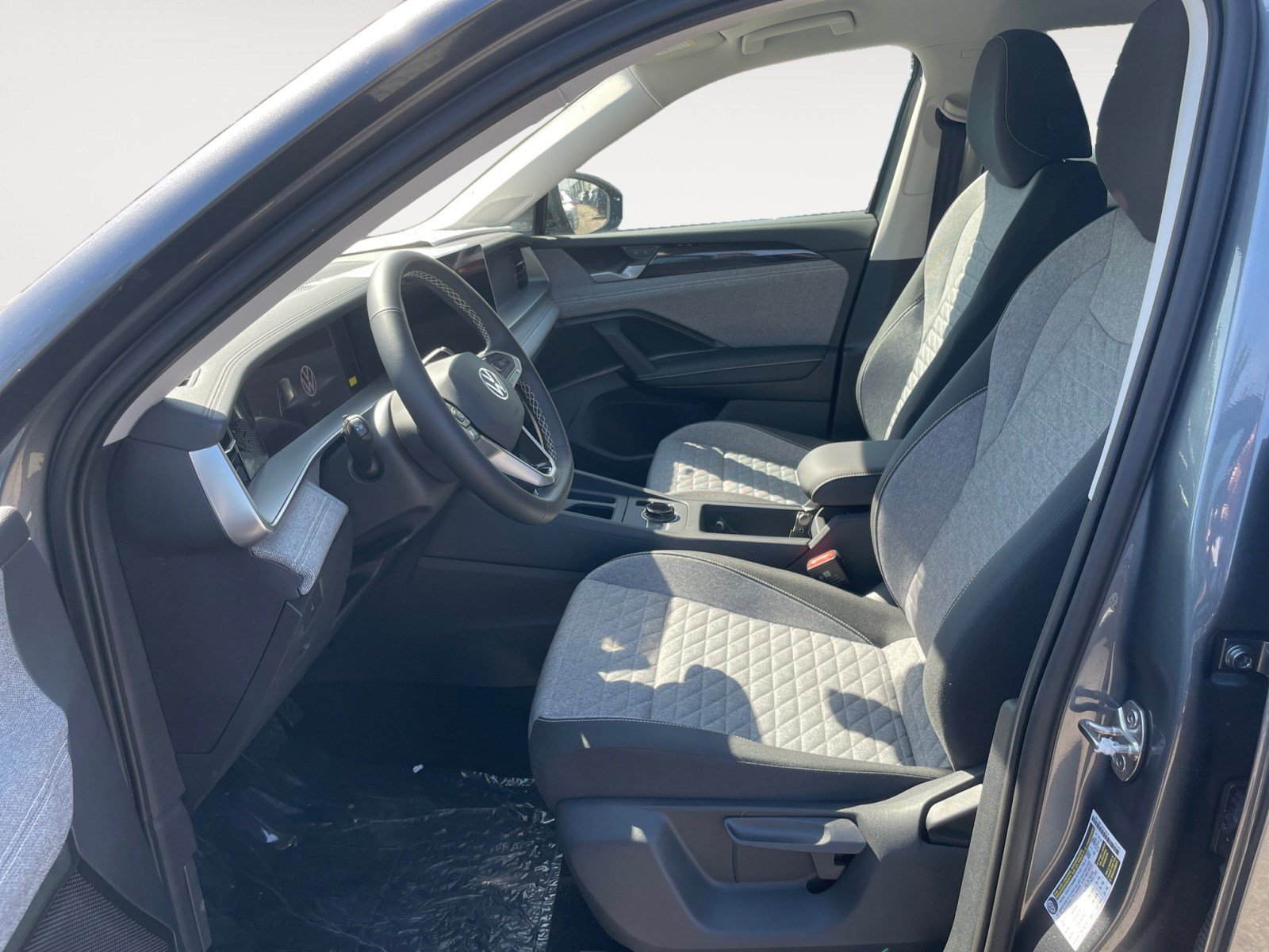 New 2025 Volkswagen Tiguan S AWD/4WD image 14