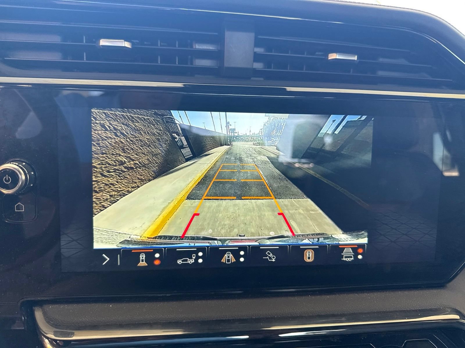 Certified 2025 GMC Sierra 1500 AT4 AWD/4WD image 12
