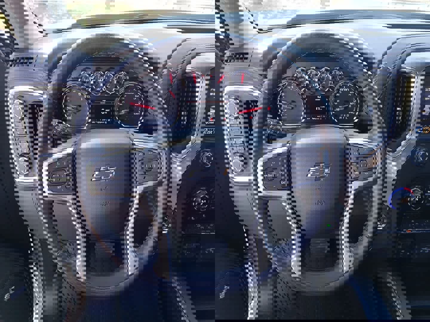 Used 2020 Chevrolet Silverado 1500 RST w/ Texas Edition image 28