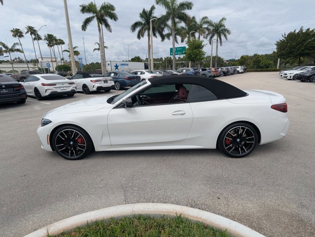 Used 2025 BMW M440i Convertible w/ Premium Package RWD image 9