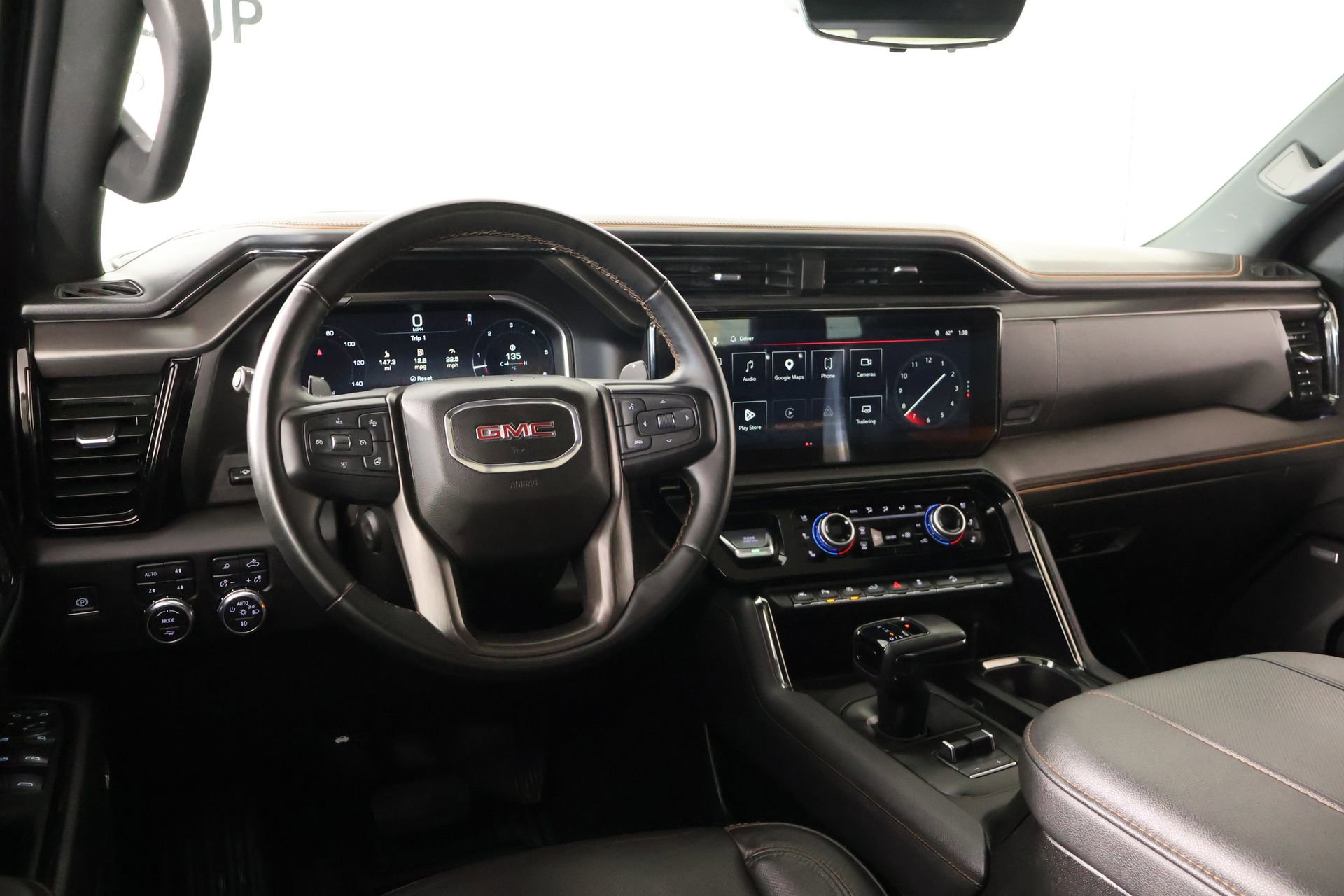 Used 2023 GMC Sierra 1500 AT4 w/ AT4 Premium Package AWD/4WD image 2
