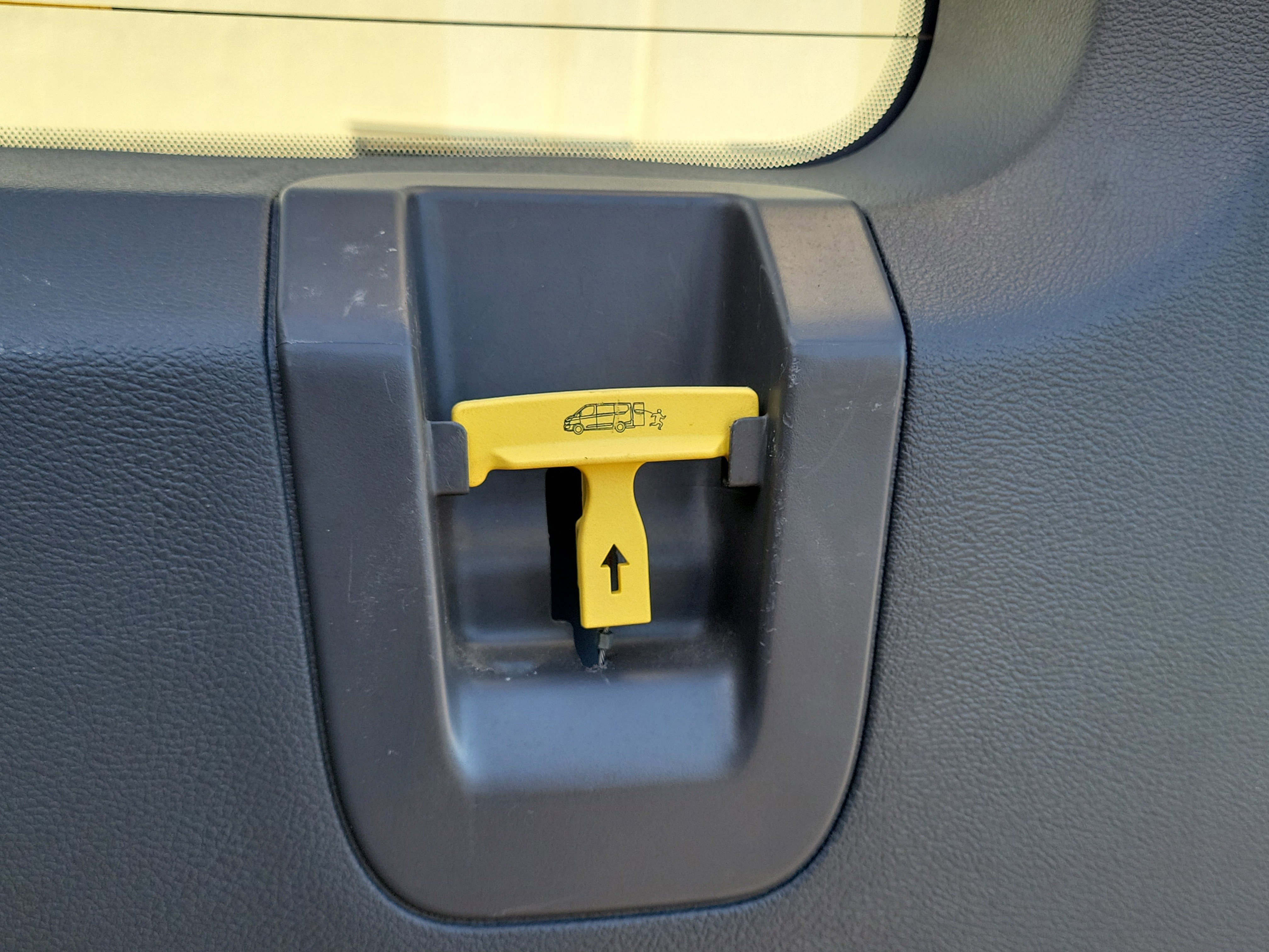 Used 2023 Ford Transit 350 XLT image 19