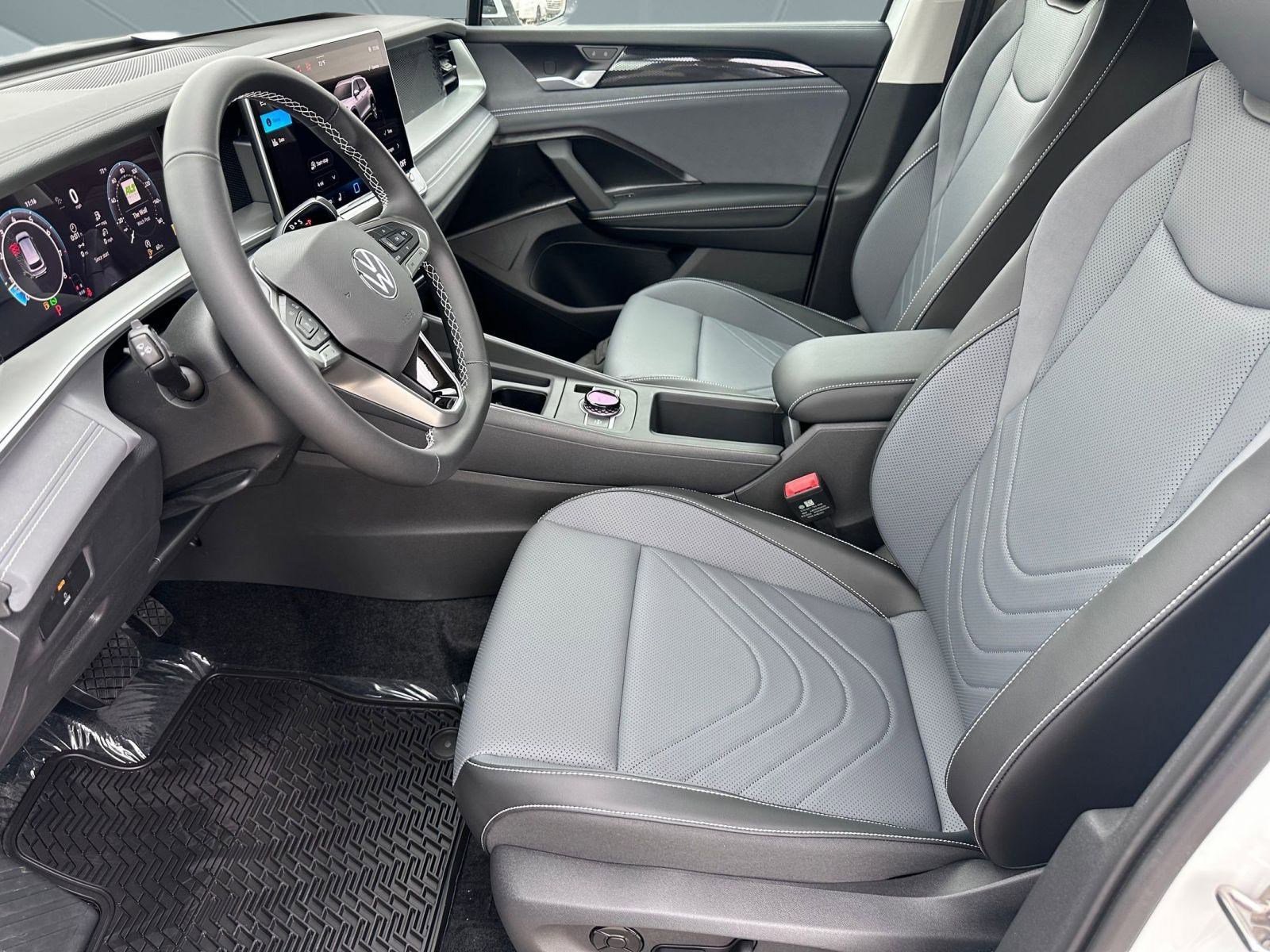 New 2026 Volkswagen Taos S image 5