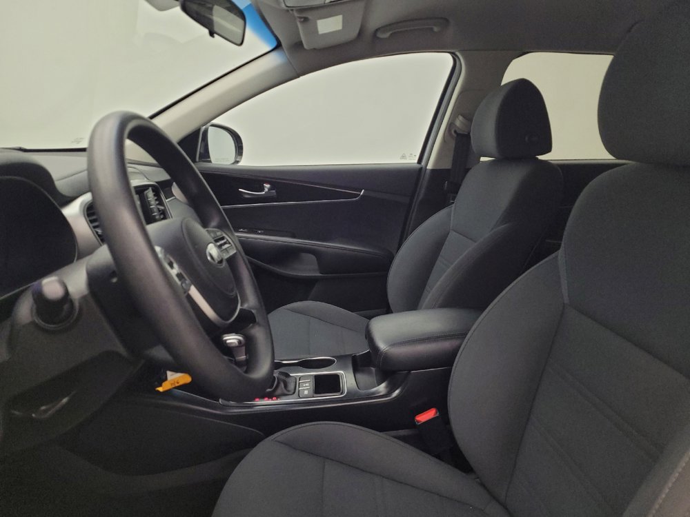 Used 2020 Kia Sorento LX image 17