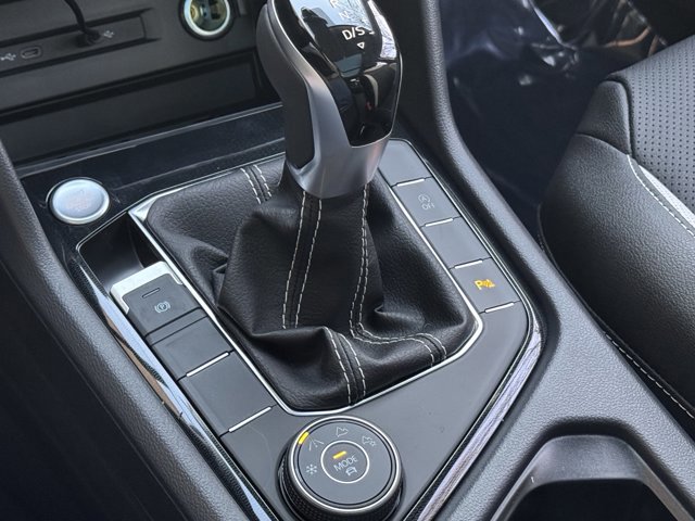 New 2025 Volkswagen Taos SEL image 26