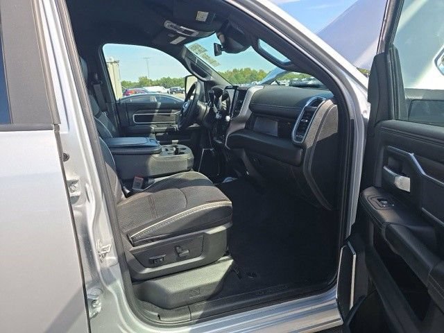 Used 2026 RAM 2500 Laramie AWD/4WD image 10