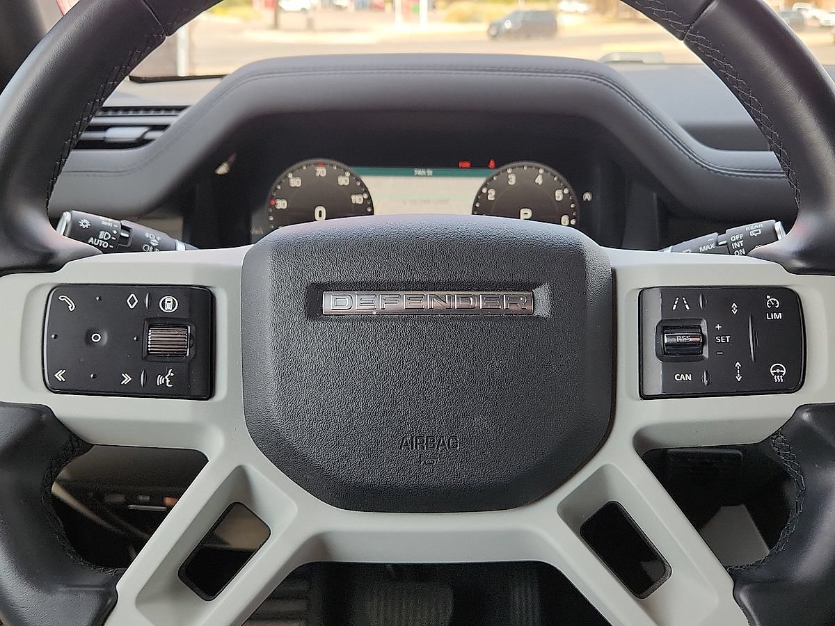 Used 2024 Land Rover Defender 110 SE AWD/4WD image 11