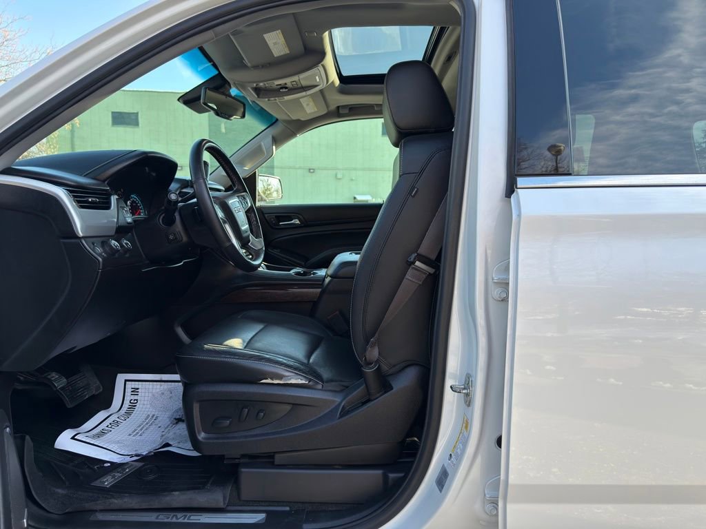 Used 2017 GMC Yukon XL SLT w/ Open Road Package image 14