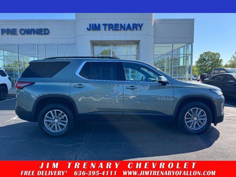 Used 2023 Chevrolet Traverse LT