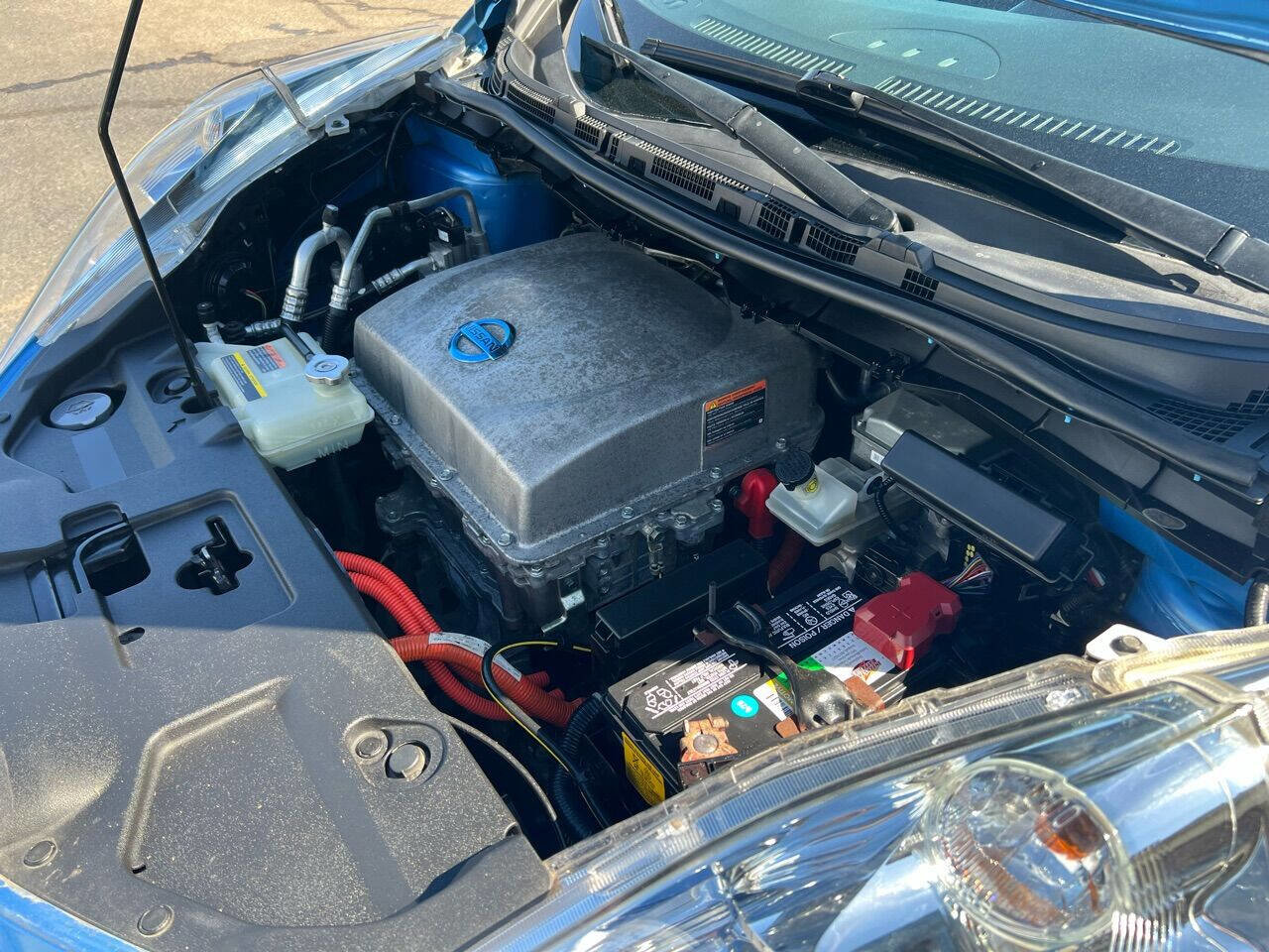 Used 2014 Nissan Leaf SL w/ Premium Package image 20