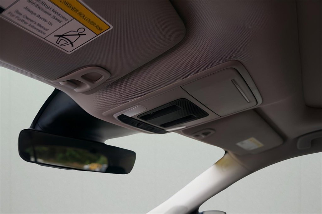 Used 2024 Honda Pilot Touring image 20