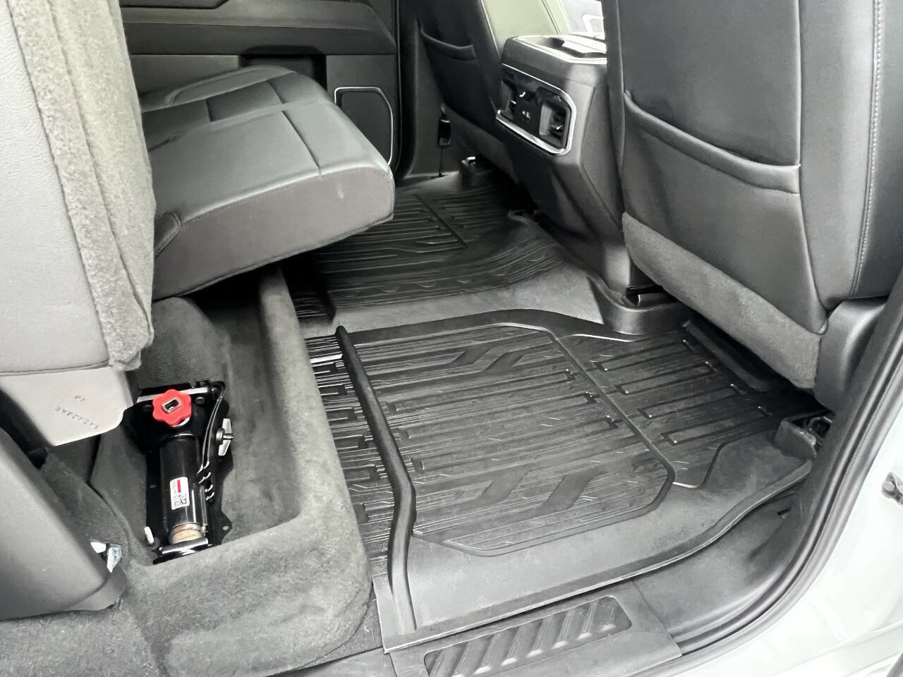 Used 2023 GMC Sierra 1500 SLT w/ SLT Premium Package image 30