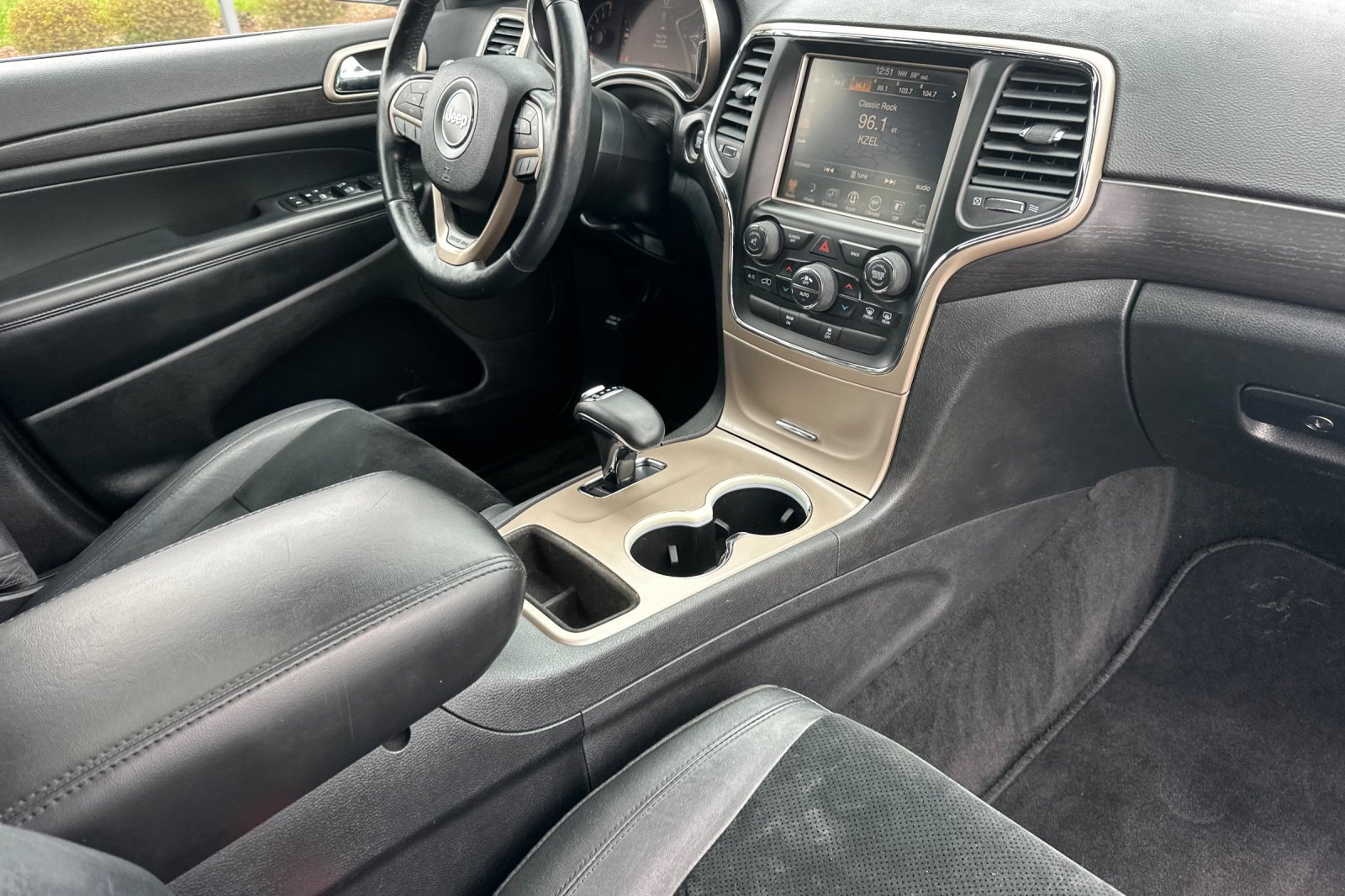 Used 2014 Jeep Grand Cherokee Altitude image 17
