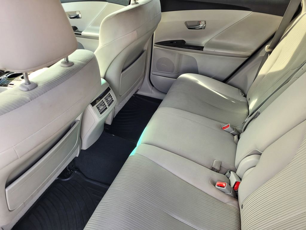 Used 2013 Toyota Venza LE image 9