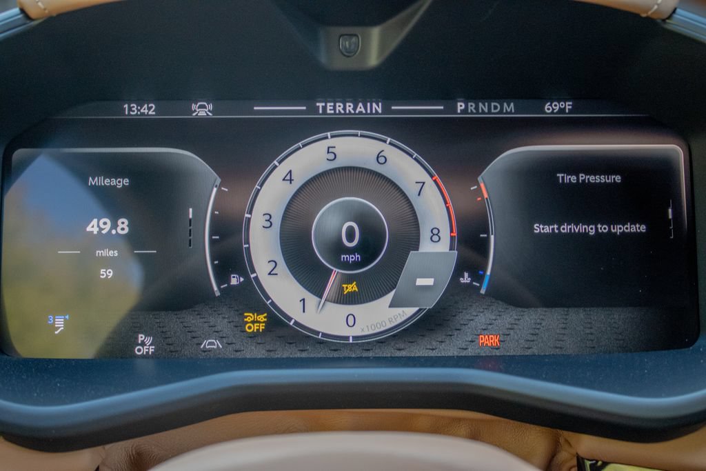 New 2026 Aston Martin DBX 707 AWD/4WD image 13