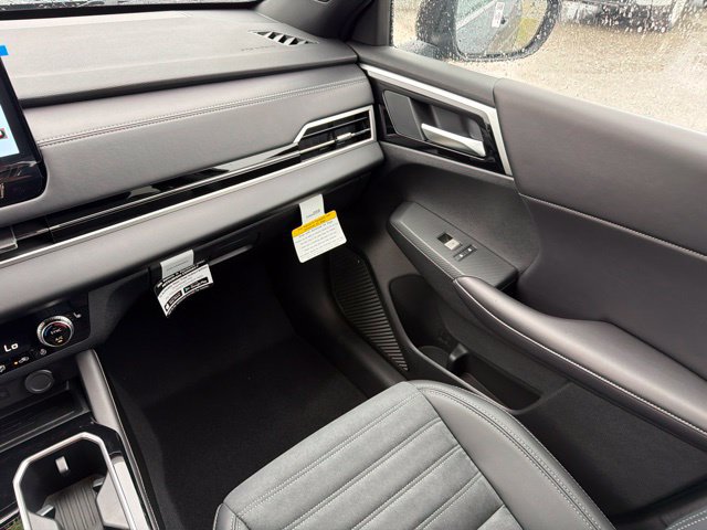 New 2026 Mitsubishi Outlander LE FWD image 33