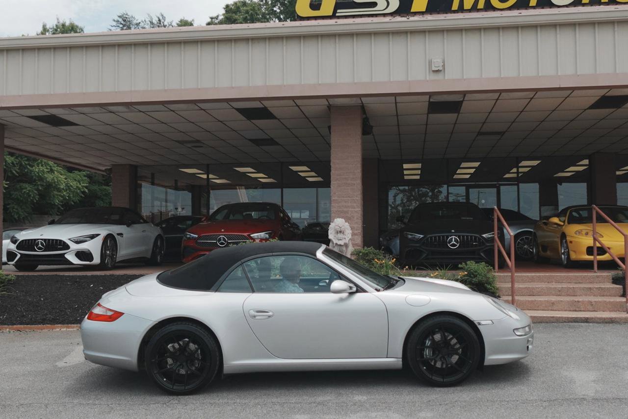 Used 2008 Porsche 911 Carrera RWD image 3