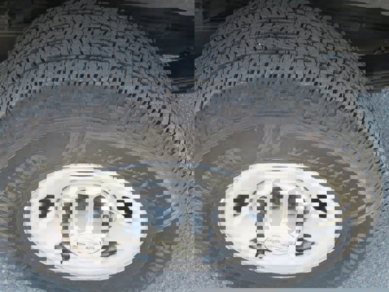 Used 2014 Chevrolet Express 2500 image 25