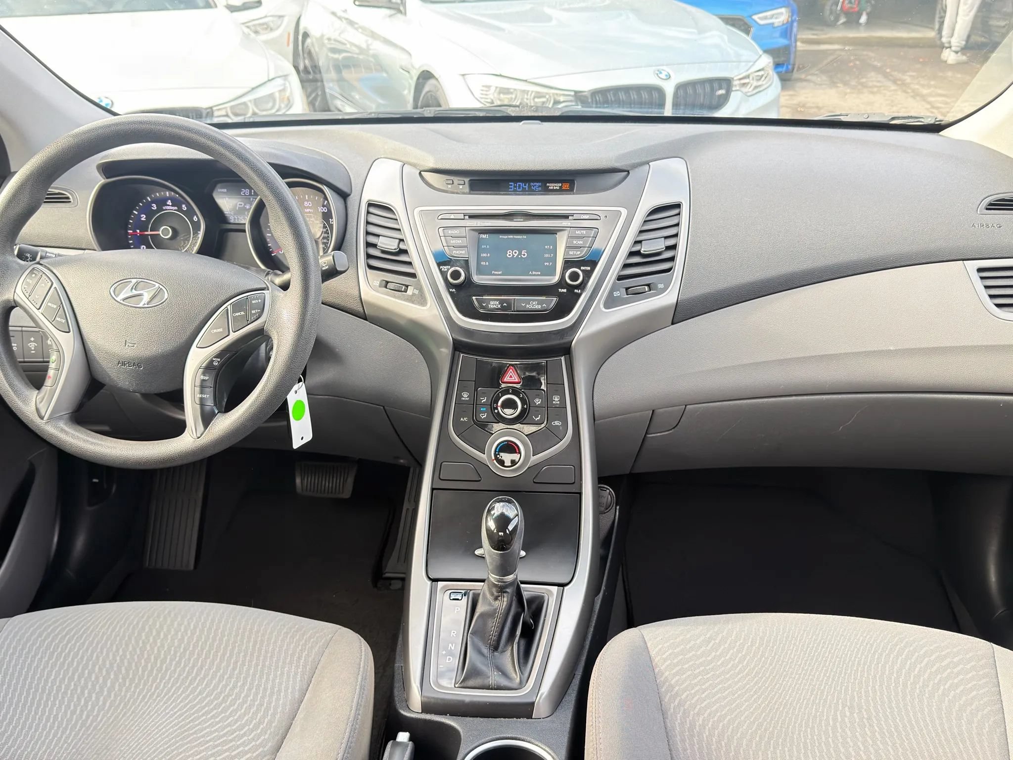 Used 2015 Hyundai Elantra SE w/ Option Group 02 FWD image 12