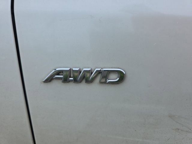 Used 2017 Toyota Sienna XLE w/ XLE Navigation Package image 9