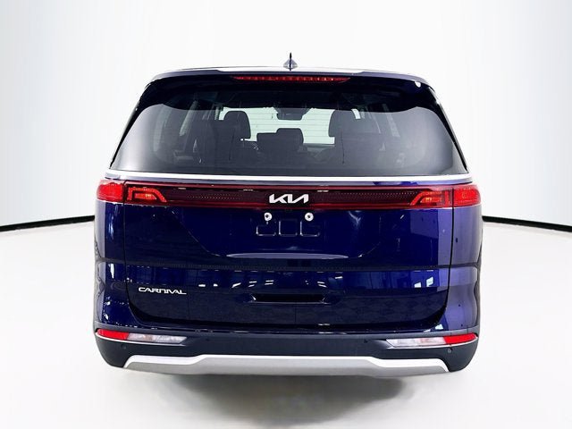 Used 2024 Kia Carnival LX FWD image 6